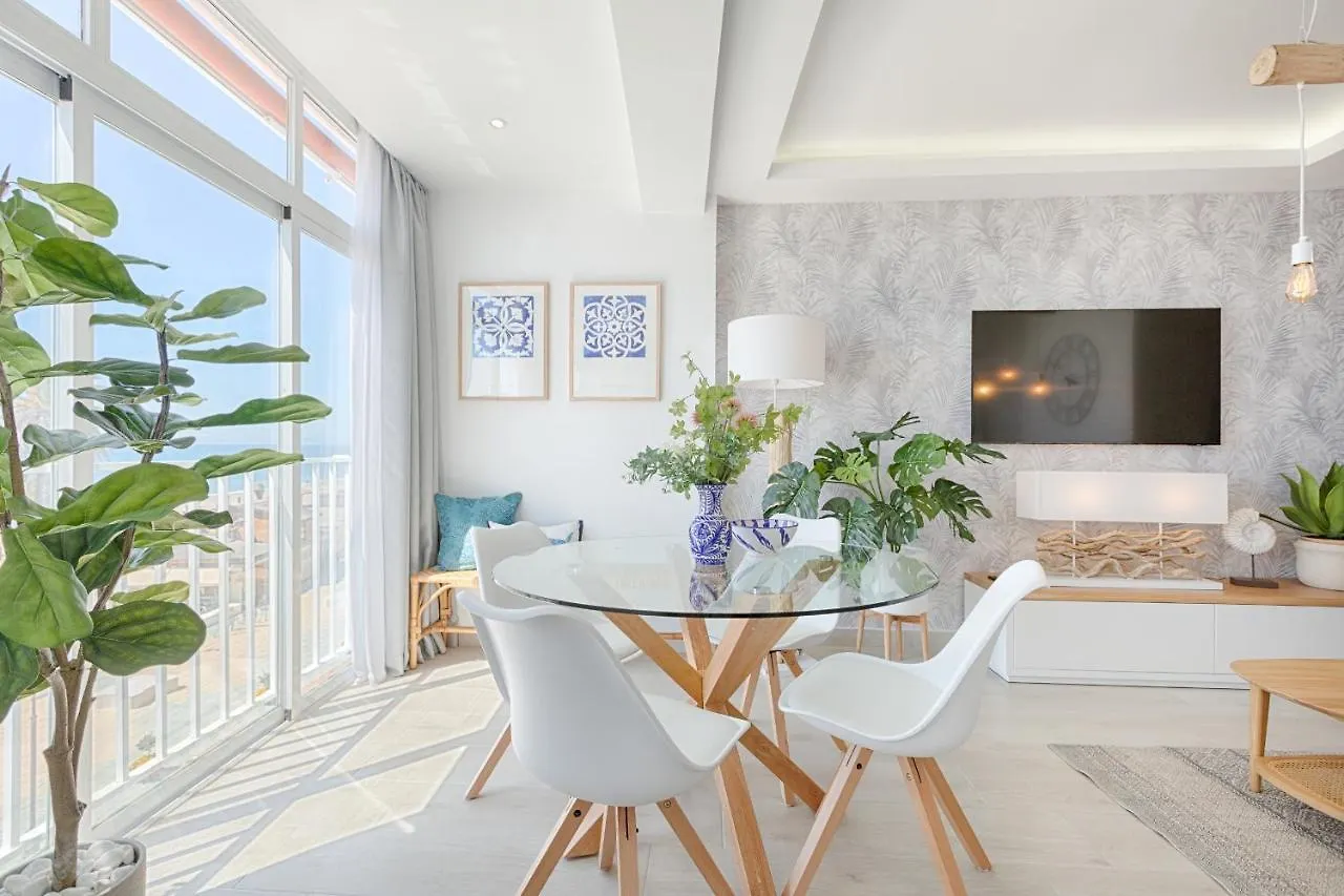 Apartment Hanami Avenida De Espana Sea Front Estepona Spain